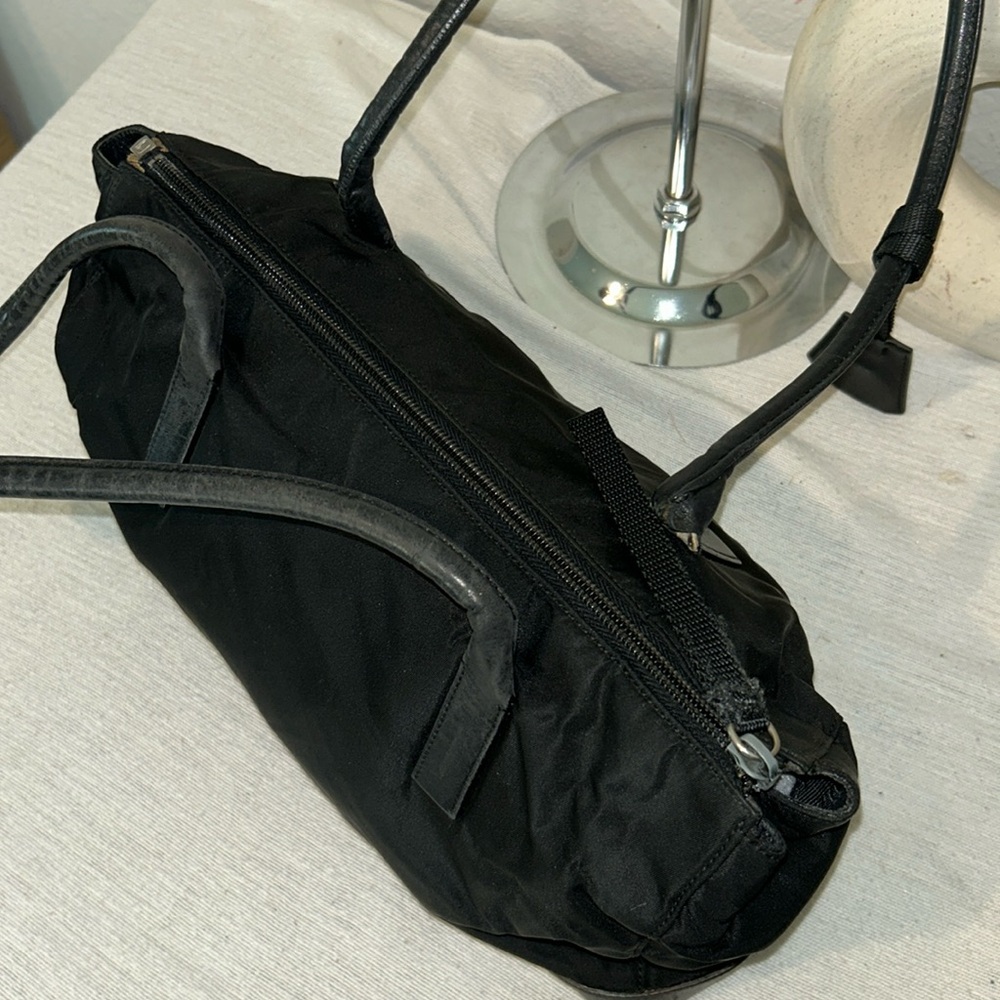 Prada black Tessuto nylon and leather shoulder bag vintage - Picture 8 of 12